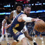 Williamson scores 29, Pelicans hold off Pistons 104-98