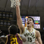 Edey's 31 points, 22 boards lead No. 5 Purdue past Minnesota