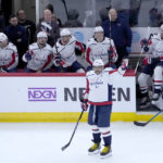 Alex Ovechkin reaches 800 career goals with hat trick