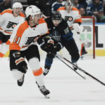Maple Leafs hang on 4-3 over Flyers in weekday matinee