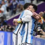 Álvarez surges, scores, carries Argentina to World Cup final