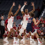 Top-ranked Houston grinds out 53-48 win over Saint Mary's