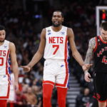 Irving hits game-winning 3 at buzzer, Nets win 5th straight