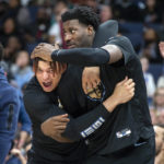 Morant, Jackson lead Grizzlies past 76ers, 117-19
