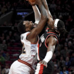 Murray's 3 gives Nuggets 121-120 win over Lillard, Blazers