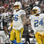 Carr-Adams connection rallies Raiders past Chargers 27-20