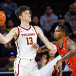 Ellis scores 28 points, leads USC over No. 19 Auburn 74-71