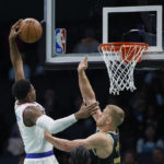Randle stays hot, scores 33 as Knicks top Hornets 121-102