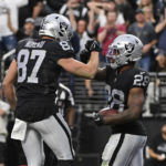 Carr-Adams connection rallies Raiders past Chargers 27-20