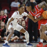 South Carolina tops women's AP Top 25, Kansas cracks poll