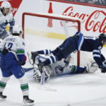 Scheifele scores 3, Jets beat Canucks to snap 3-game skid