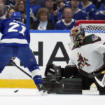 Stamkos gets 498th goal, Lightning beat Coyotes 5-3