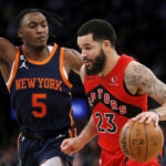 Knicks' NBA-leading 8-game win streak ends versus Raptors