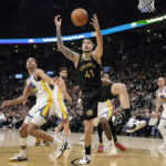 Poole scores career-high 43, Warriors win 1st without Curry