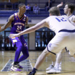 Enmanuel, college player with 1 arm, becomes an inspiration