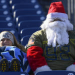 Hourlong delay to kickoff forced by cold no issue for Texans