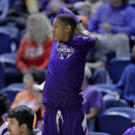 Enmanuel, college player with 1 arm, becomes an inspiration