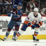 Georgiev stops 26 shots, Avs beat Isles 1-0 in shootout