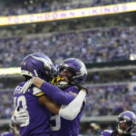 Vikings hang on, again, for 27-22 victory over White, Jets