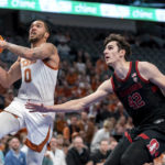 Carr helps No. 7 Texas beat Stanford 72-62