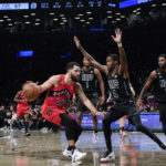 Nets build huge lead, beat Raptors 114-105 for 4th straight