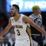 McCollum scores 40, Pelicans top Spurs 126-117 to end skid