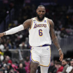 Davis scores 55 points, leads Lakers over Wizards 130-119