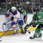 Foegele snaps tie, McDavid scores again as Oilers top Stars