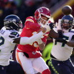 Chiefs dump Seahawks 24-10, stay tied for AFC's best record
