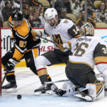 Guentzel, Kapanen fuel rally as Penguins slip by Vegas 4-3