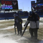 Kickoff for Texans at Titans delayed 1 hour because of cold