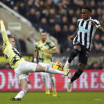 Arsenal stretches EPL lead after Man City held by Everton