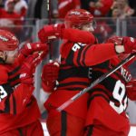 Red Wings score 3 goals early in 3rd to beat Senators 4-2