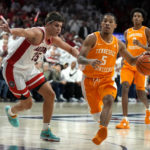 No. 9 Arizona outlasts No. 6 Tennessee in physical 75-70 win