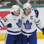 Murray 44 saves, Marner extends streak, Leafs top Stars 4-0