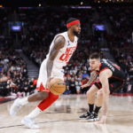 Irving hits game-winning 3 at buzzer, Nets win 5th straight