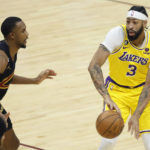 Lakers star Davis leaves game vs Cavs with flu-like symptoms