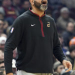 Mitchell scores 23, Cavs blast Jazz, improve to 15-2 at home