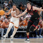 Carr helps No. 7 Texas beat Stanford 72-62
