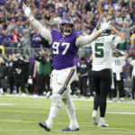 Vikings hang on, again, for 27-22 victory over White, Jets