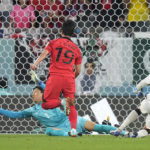 South Korea beats Portugal 2-1 at World Cup after late goal