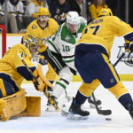 Roope Hintz scores twice, Stars beat Predators 3-2