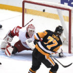 Walman scores in OT to lift Red Wings past Penguins, 5-4