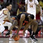 Johnson punctuates USC comeback as Trojans down Oregon State