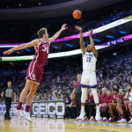 Whitmore sparks Villanova past Oklahoma in fantastic debut