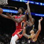 Booker scores 58 points, leads Suns to huge comeback win