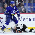 Stamkos has assist for 1,000th point, Lightning beat Flyers