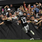Carr-Adams connection rallies Raiders past Chargers 27-20