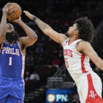 Rockets outlast 76ers in 2 OTs; Harden 4 for 19 in return