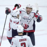 Alex Ovechkin reaches 800 career goals with hat trick